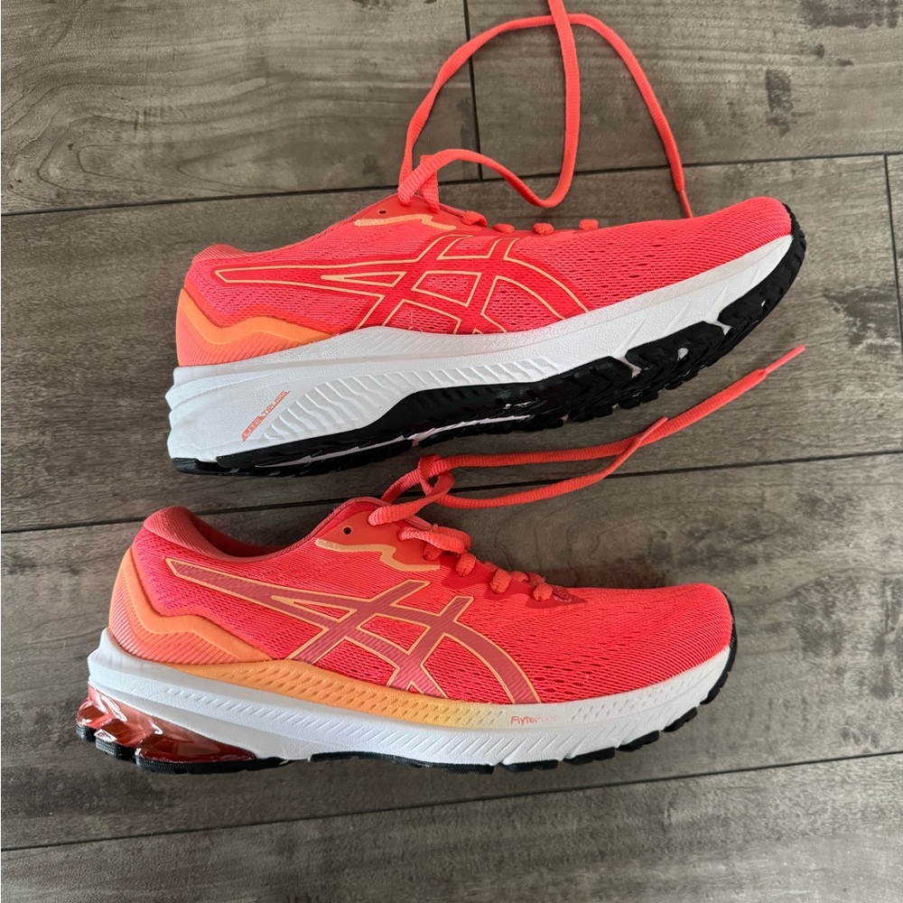 Womens Asics